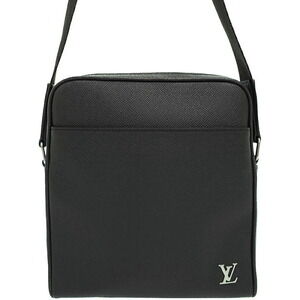 Louis Vuitton Taiga Messenger Shoulder Bag